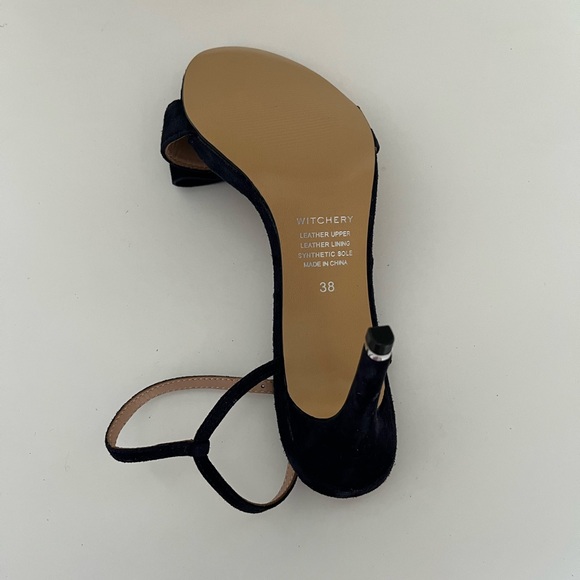New Witchery Suede Dark Navy Heels - Size 38 - Picture 6 of 15